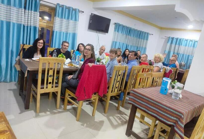 بنسيون Himalayan Regal House