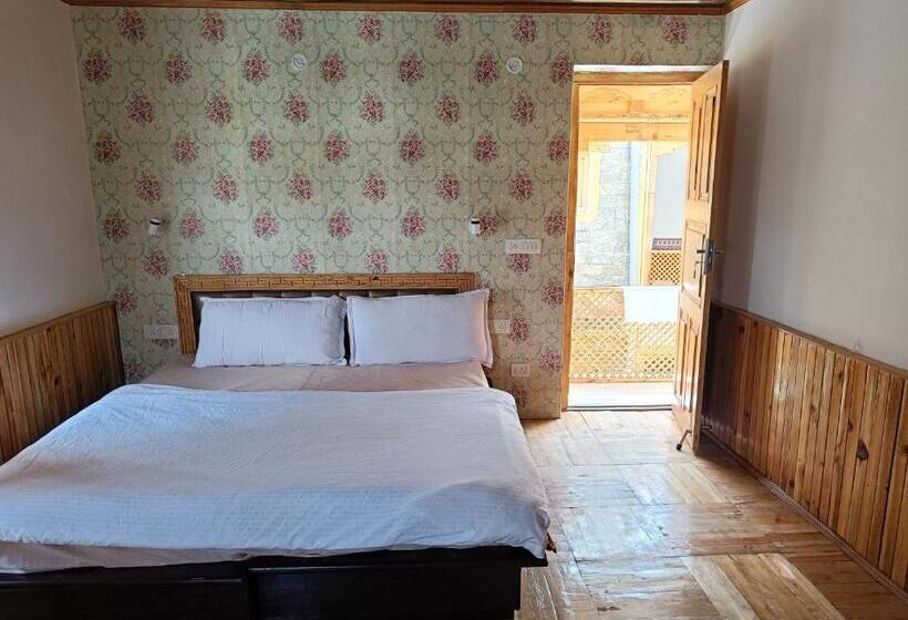 بنسيون Himalayan Regal House