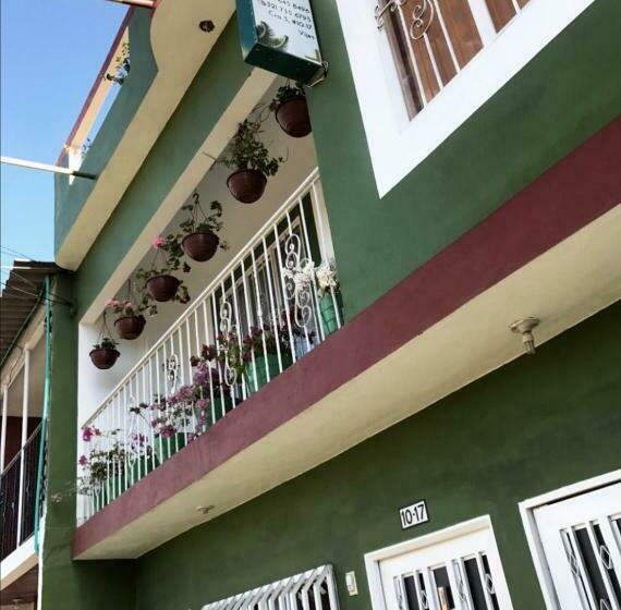 ペンション La Casa Hostal De Vijes