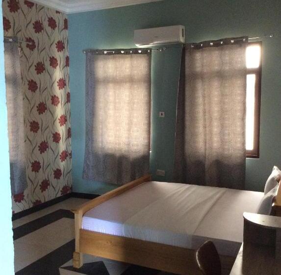 پانسیون Patayo Lodge