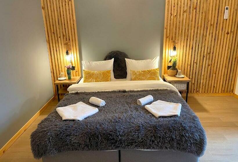 膳宿费 Sea And Mountain