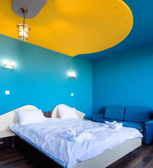 膳宿费 Sea And Mountain