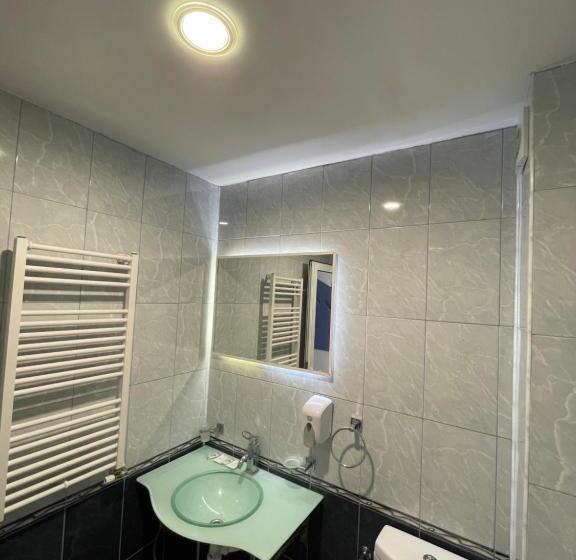 膳宿费 Sea And Mountain