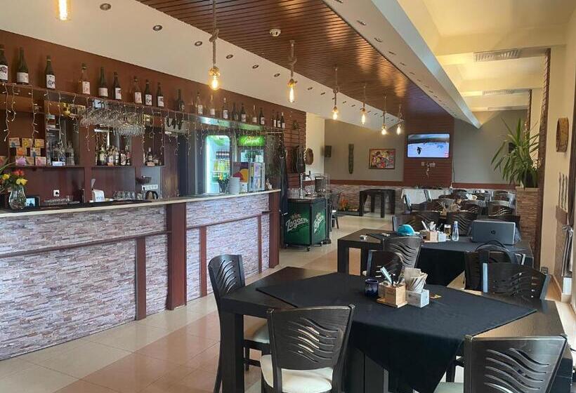 膳宿费 Sea And Mountain