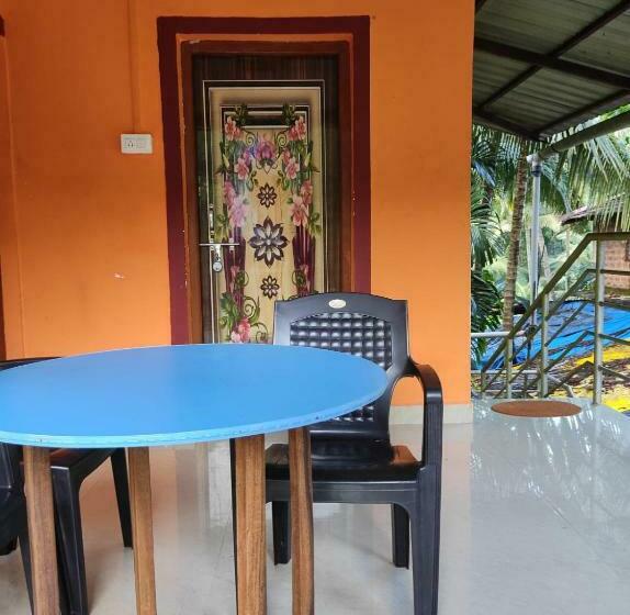 Majatalo Shiva Parvati Krupa Bk