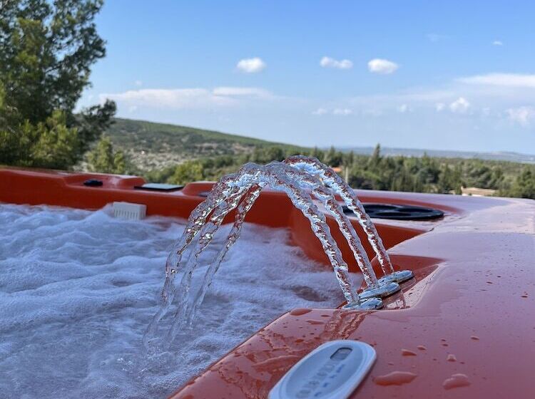 Пансион Suite 28