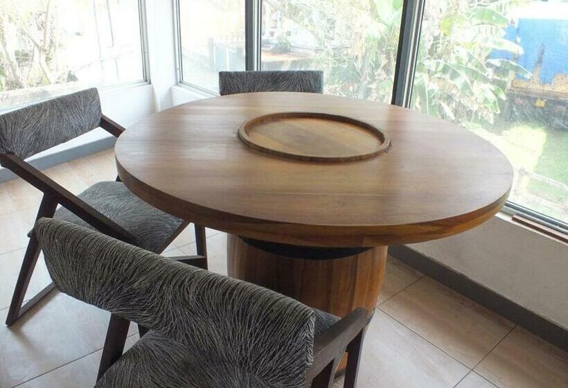 Пансион Sunshine Guest House