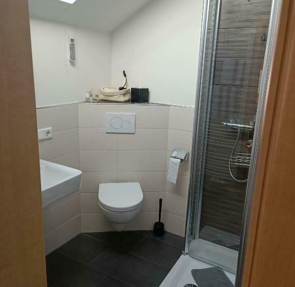 膳宿费 Ederstrand