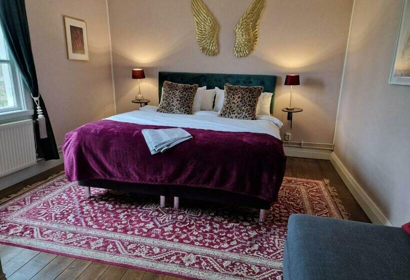 Bed and Breakfast Alstrums Gård