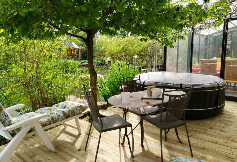 민박 Chambres D Hôtes Naturistes De La Moque Souris