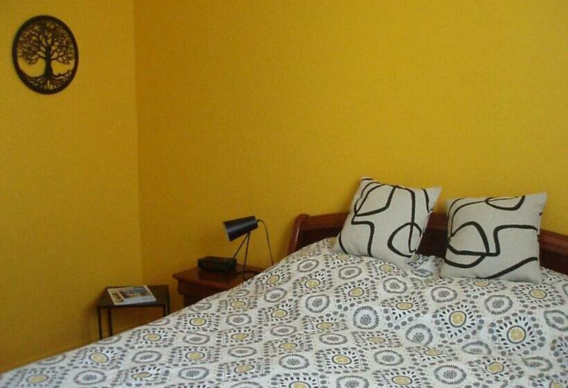 ベッドアンドブレックファースト Chez Marie Et Gégé