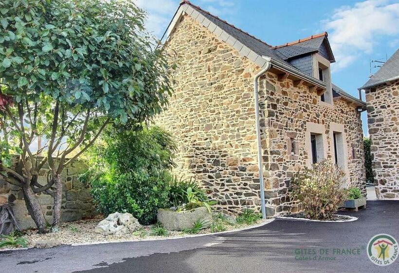 مبيت وإفطار Le Bel Arbre