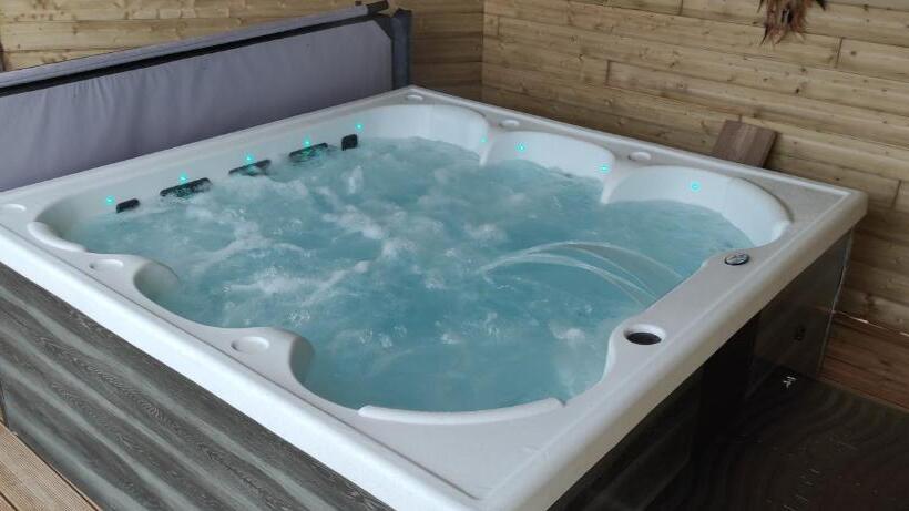 مبيت وإفطار Les Cabanes Du Grand Nord