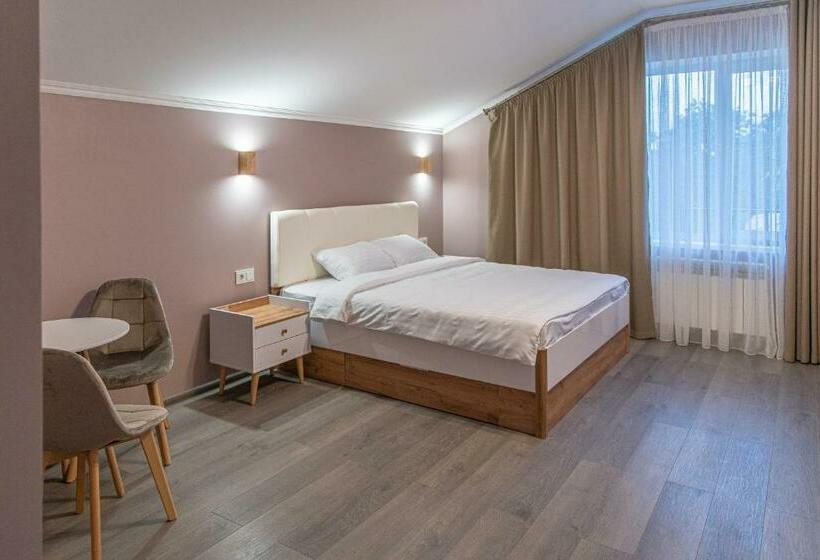 酒店 готель «на кронштадській»