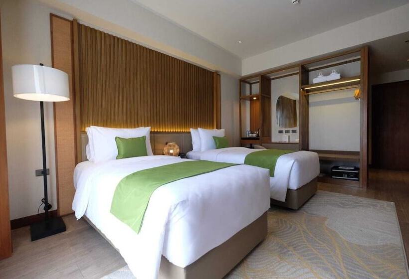 호텔 Cebu One Tectona Resort