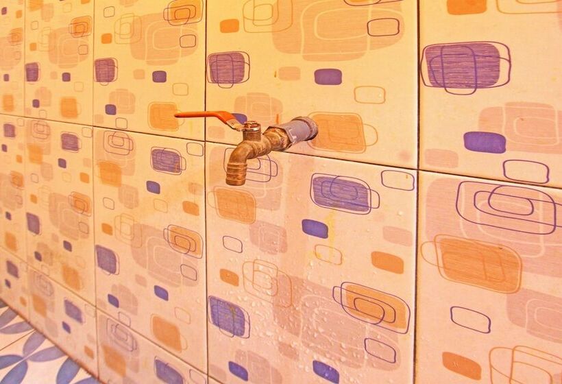 ホテル Spot On 92149 Ashooy Homestay