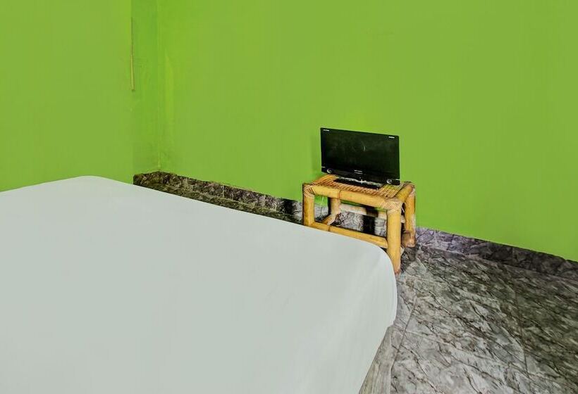 ホテル Spot On 92149 Ashooy Homestay