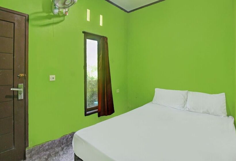 ホテル Spot On 92149 Ashooy Homestay