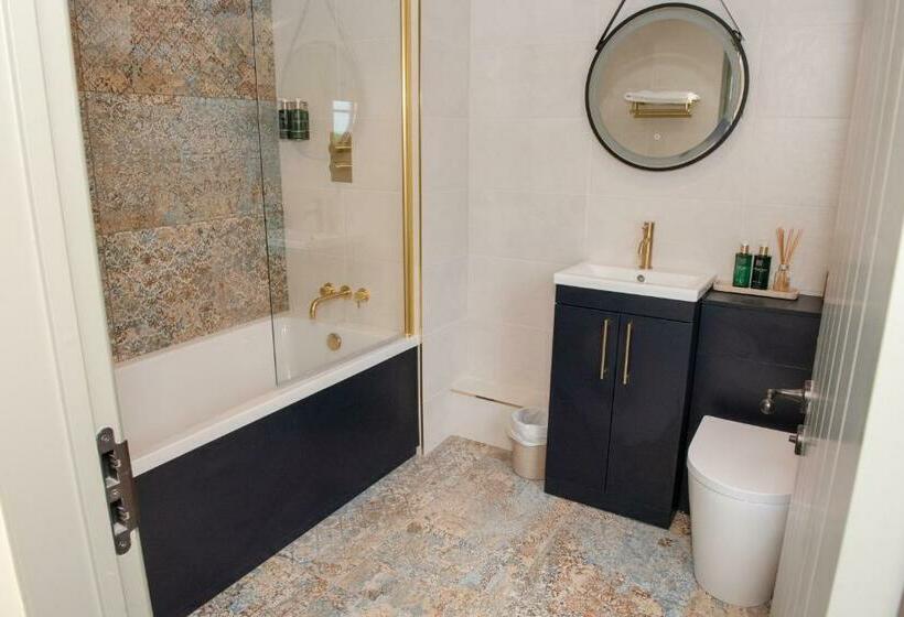 בית מלון כפרי The Flag