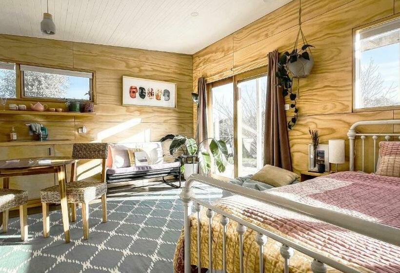 Пансион Escape To A Peaceful Eco Studio In Private Garden
