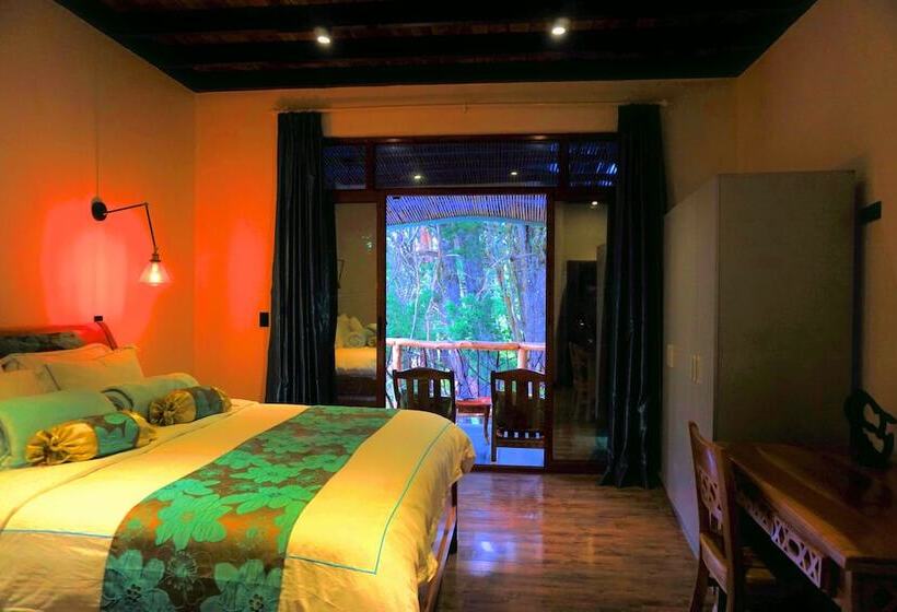 بنسيون Room In Guest Room  Room With Jacuzzi, Vacation Spa House With Turkish Bath