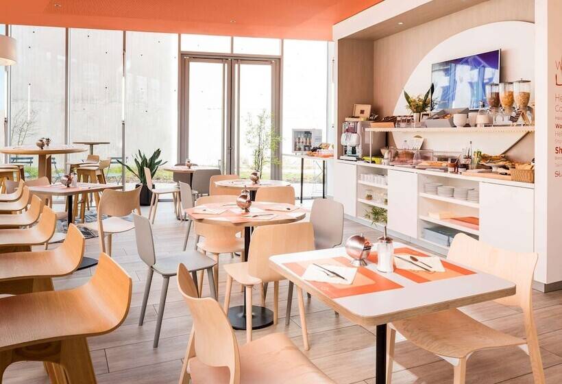 Aparthotel Adagio Access Paris Massy Gare