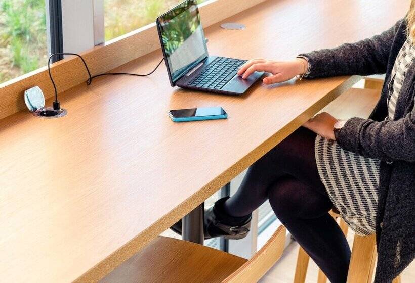 Aparthotel Adagio Access Paris Massy Gare