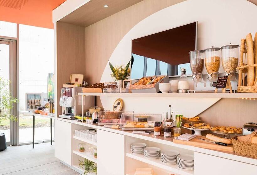 Aparthotel Adagio Access Paris Massy Gare