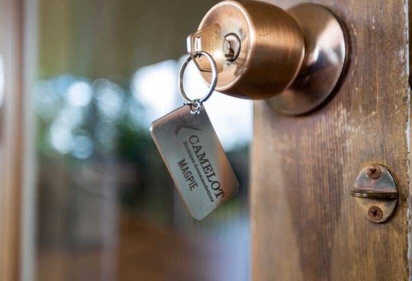 민박 Camelot Boutique Accommodation