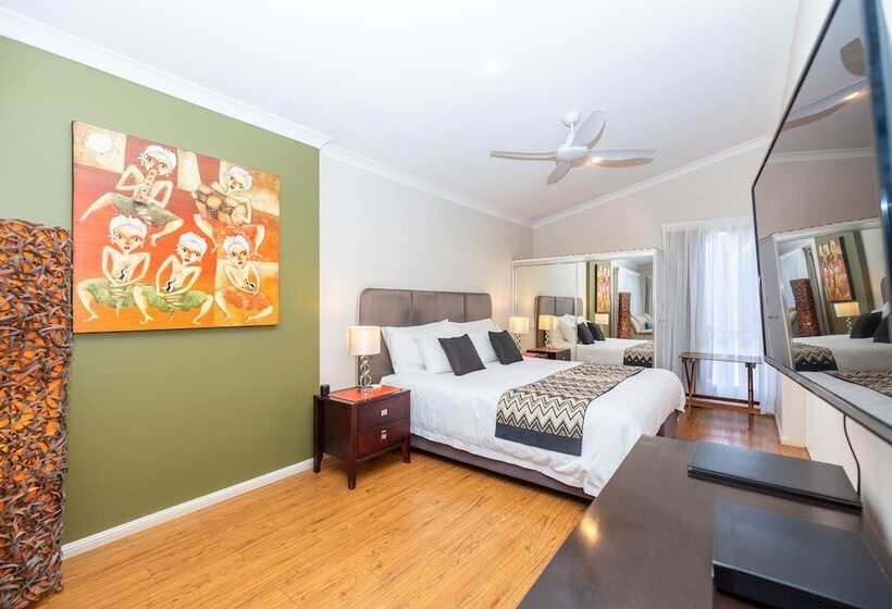 민박 Camelot Boutique Accommodation