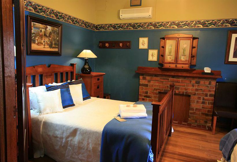 Bed and Breakfast Carter Cottages