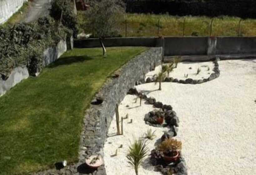 ベッドアンドブレックファースト Rosso Vulcano