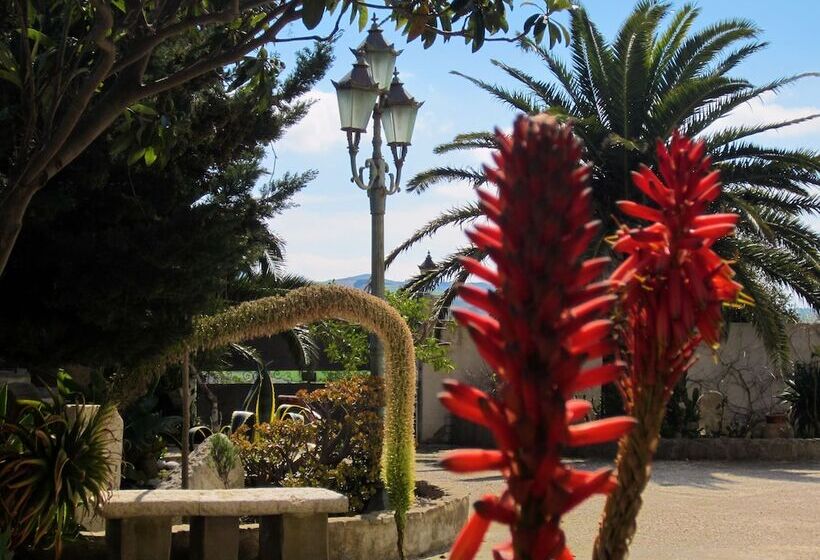 مبيت وإفطار Candalù Hotels   Villa Giardinata