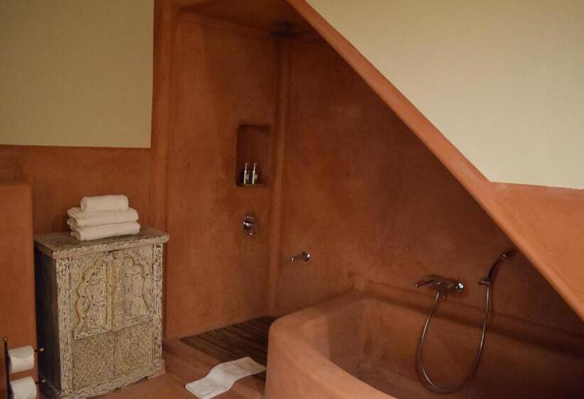 هتل 1st Gate Homefusion