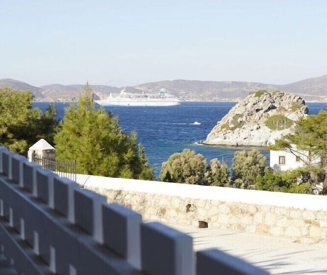 בית מלון כפרי 9 Muses Exclusive Apartments