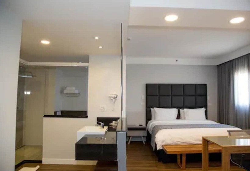 בית מלון כפרי All Inn Sorocaba