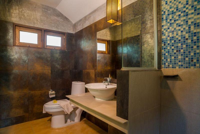 בית מלון כפרי Am Samui Resort Taling Ngam