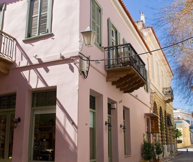 בית מלון כפרי Andromeda Suites