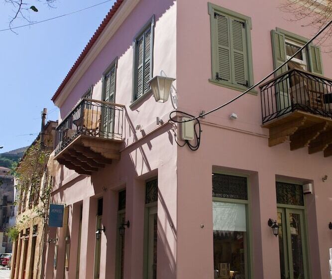 בית מלון כפרי Andromeda Suites