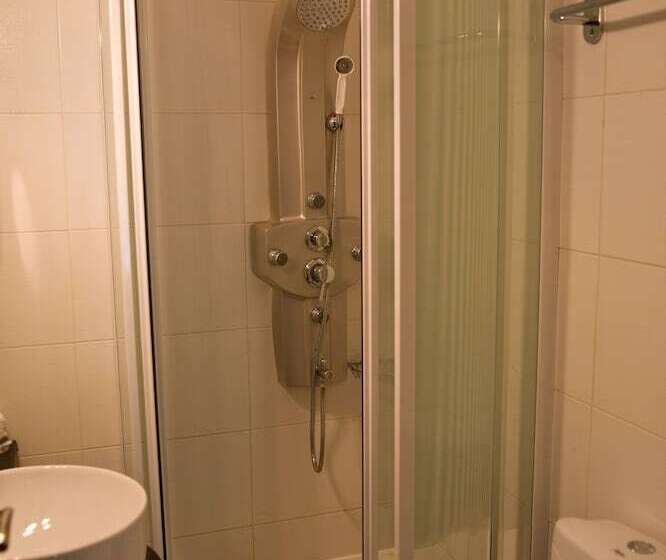 בית מלון כפרי Andromeda Suites