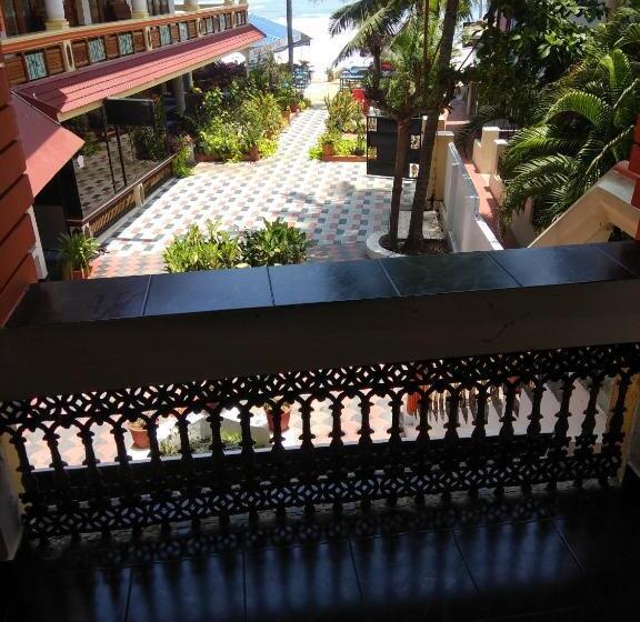 فندق Beach Florra Inn