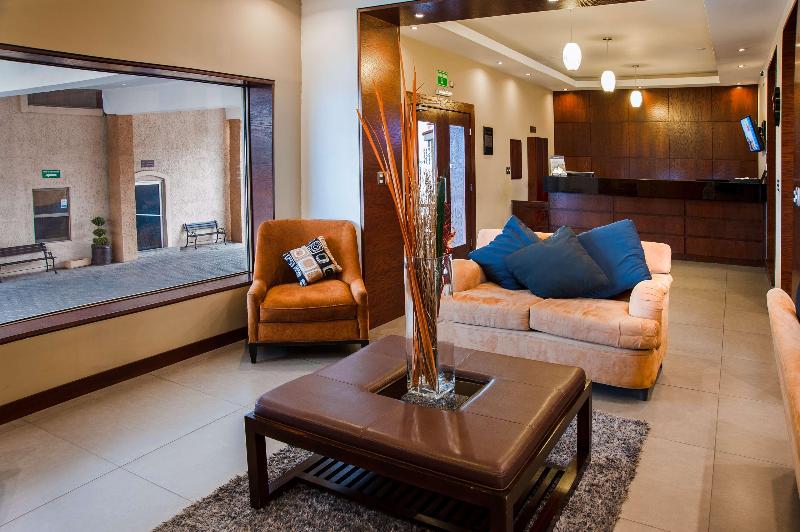 ホテル Best Western Cumbres Inn Cd. Cuauhtemoc