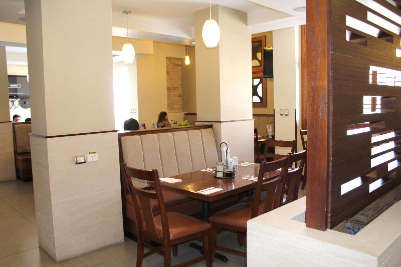 ホテル Best Western Cumbres Inn Cd. Cuauhtemoc