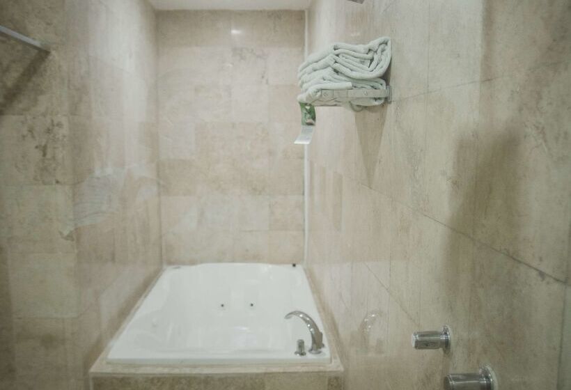 فندق Best Western Plus Tuxtepec