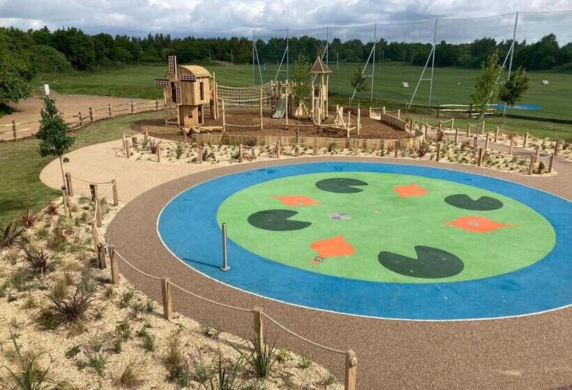 בית מלון כפרי Boston West