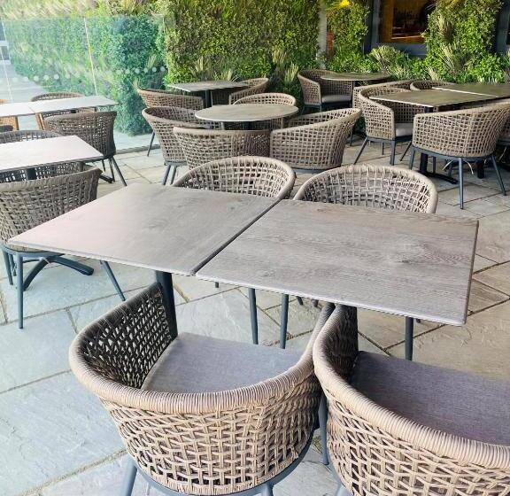 בית מלון כפרי Boston West