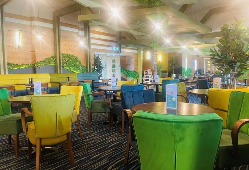 בית מלון כפרי Boston West