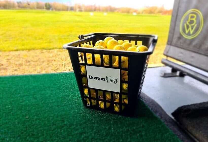 בית מלון כפרי Boston West