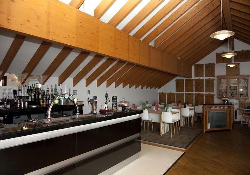 בית מלון כפרי Boston West