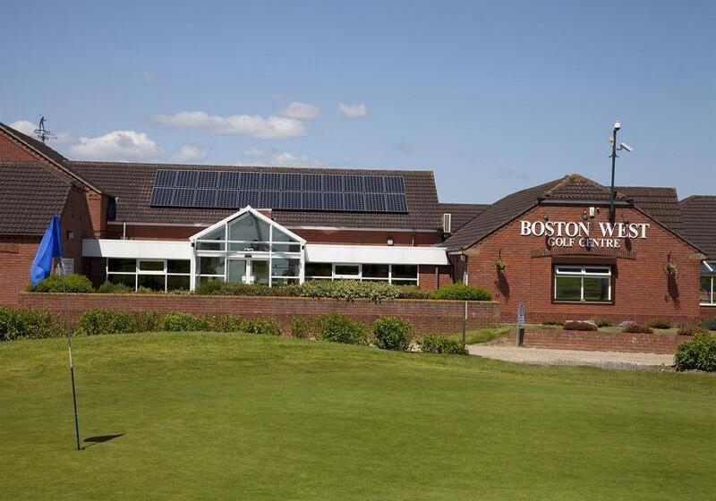 בית מלון כפרי Boston West